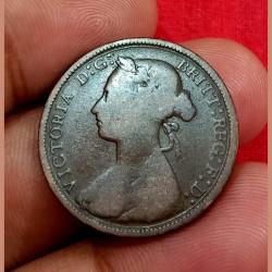 Great Britain 1/2 Penny Year 1884 Queen Victoria **Rare** Collectable Grade.