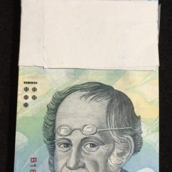 Venezuela 10000 Bolivares ( 100 Note )Serial UNC Packet