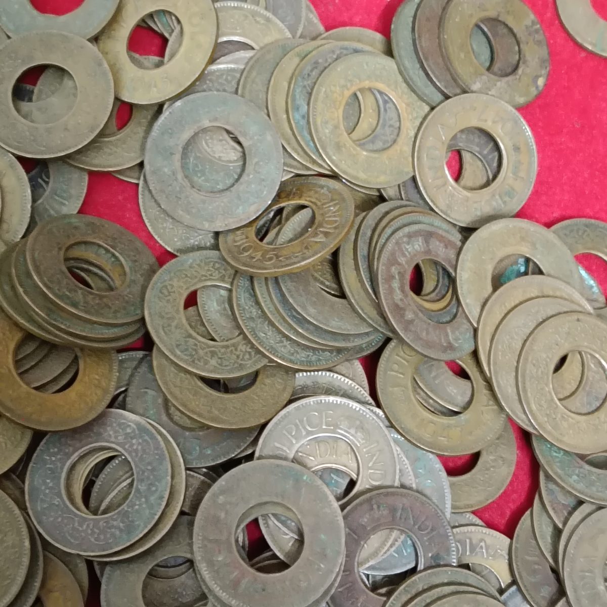 George Vi One Pice Hole Coin 50 Pcs Given Sale Mix Years Mix Mints British of India 1944 45...47
