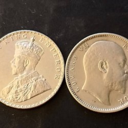 Silver British India Set of two pieces of 2 different year king and emperor George v King and emperor Edward VII Denominaton 1 ₹ Year 1912 -1909 Excellent condition Same and similar piece available