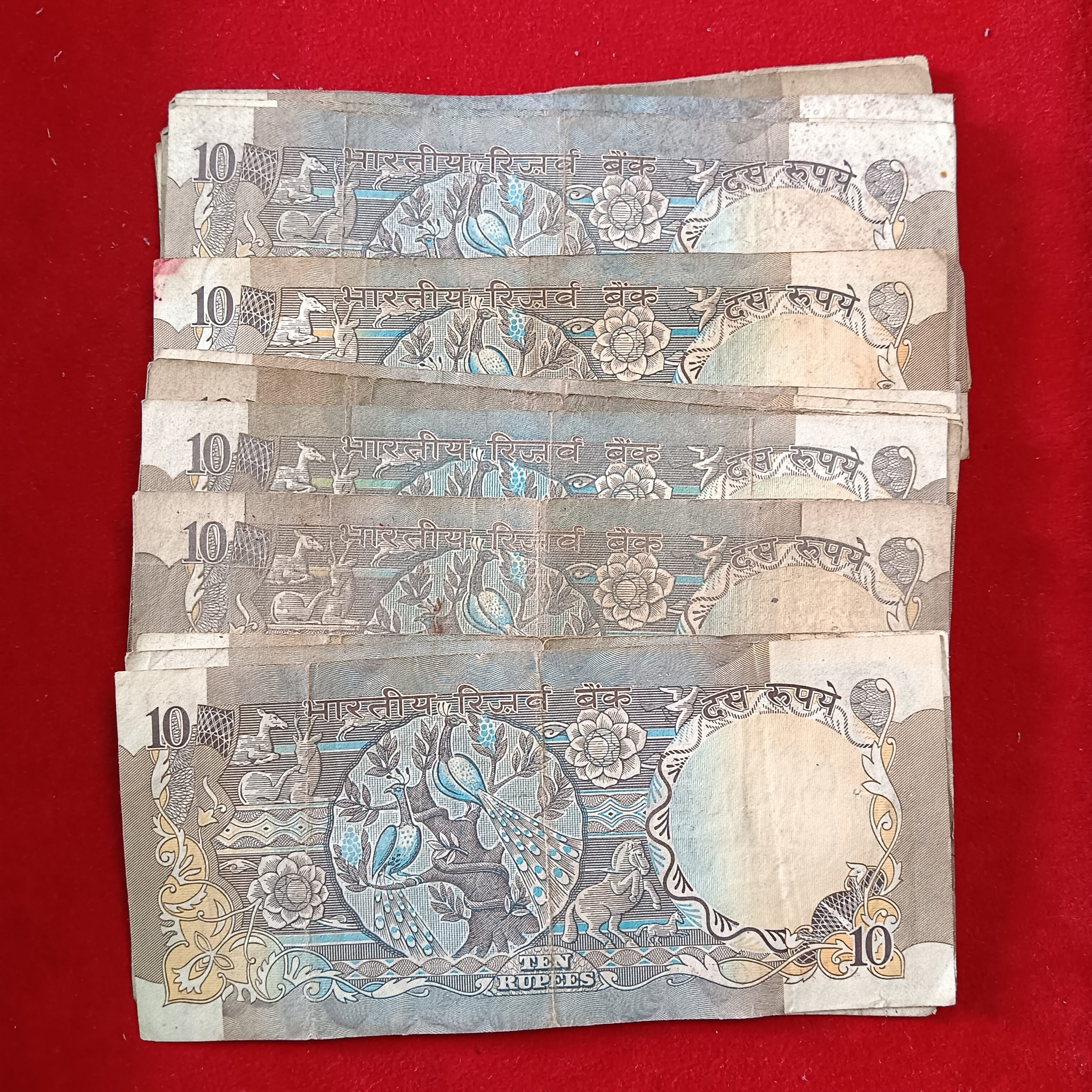 Ten Rs Peacock Notes Fine Condition 86 Pcs Given Mix Governor