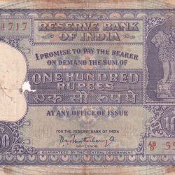 100 Rupees Big Size Fafda P.Cbhattacharya Rare Note