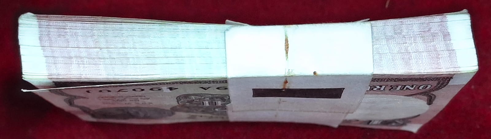 1 Rupees 2016 Governor Ratan P. Watal Rare Serial Packet with Fancy Number Ending 786