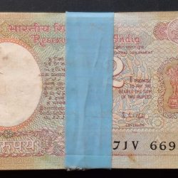 2 Rupees Satellite Issue Governor R.N.Malhotra rare Serial Packet