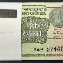 1 Rupees 2018 Governor Subhash GARG Rare GEM UNC Serial Packet