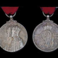 Royal Mint King George 5TH Silver Jubliee Medal 1910 to 1935. High Grade 30 gm. Silver.