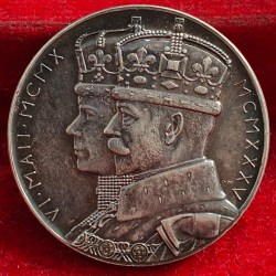 United Kingdom Medal 1935 - King George V and Queen Mary Silver Jubilee Silver (.925) Weight 15.69 g Extermaly rare medal