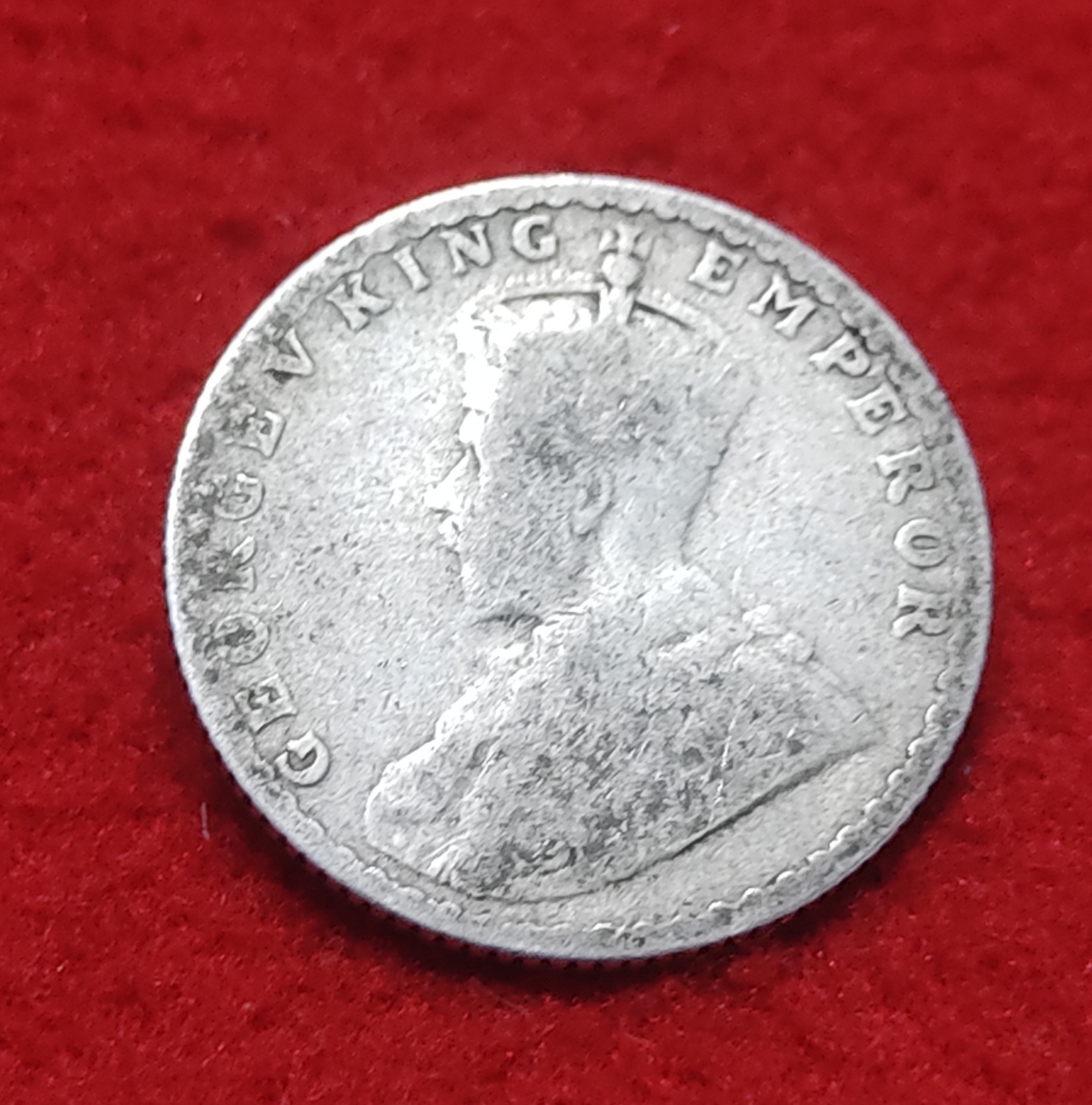 Rare 1/4 Silver Rupee George V 1915 Bombay mint
