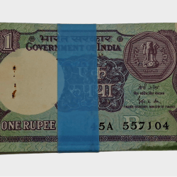 One Rupee Old Issue Year 1989 Sign GOPI Kishan Arora Serially 97 Notes Short Incomplete Bundle **Scare** High Collectable Grade.