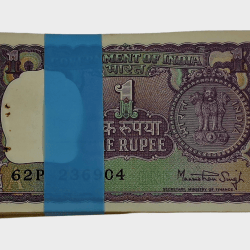 One Rupee Old Issue Big Coin Year 1980 Sign Manmohan Singh Serially 97 Notes Short Incomplete Bundle **Scare** High UNC Grade.