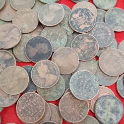 Victoria Queen One Quarter Anna or East India Company Mix Coins 100 Pcs Given