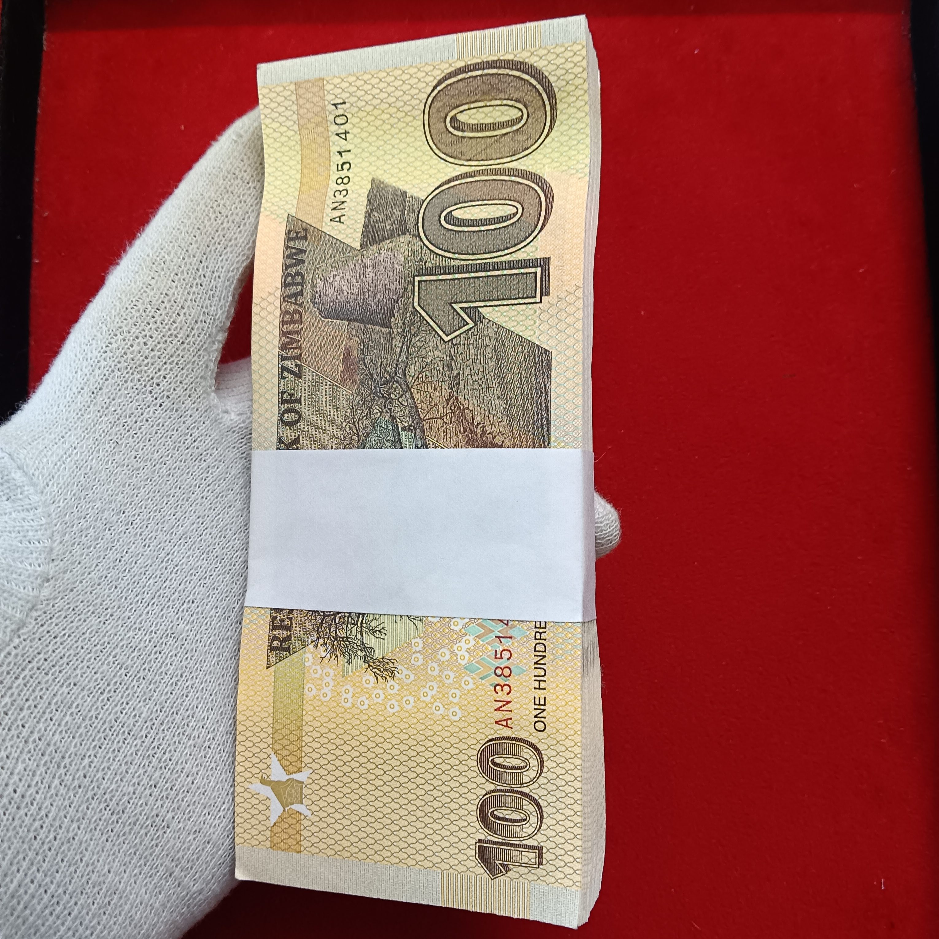 100 One Hundred Dollars Old Issue Serial Bundle Reserve Bank Of Zimbabwe Gem Bunc Condition
