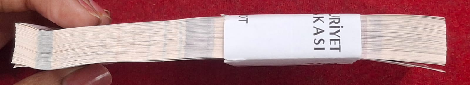 Turkey 5 Lira Rare (100 Note ) GEM NON-Serial Packet