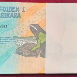 Madagasikara 100 Ariary ZATO Rare (100 Note ) Serial Packet