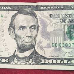 United State 5 Dollars Abraham Lincoln Rare Note # B-2