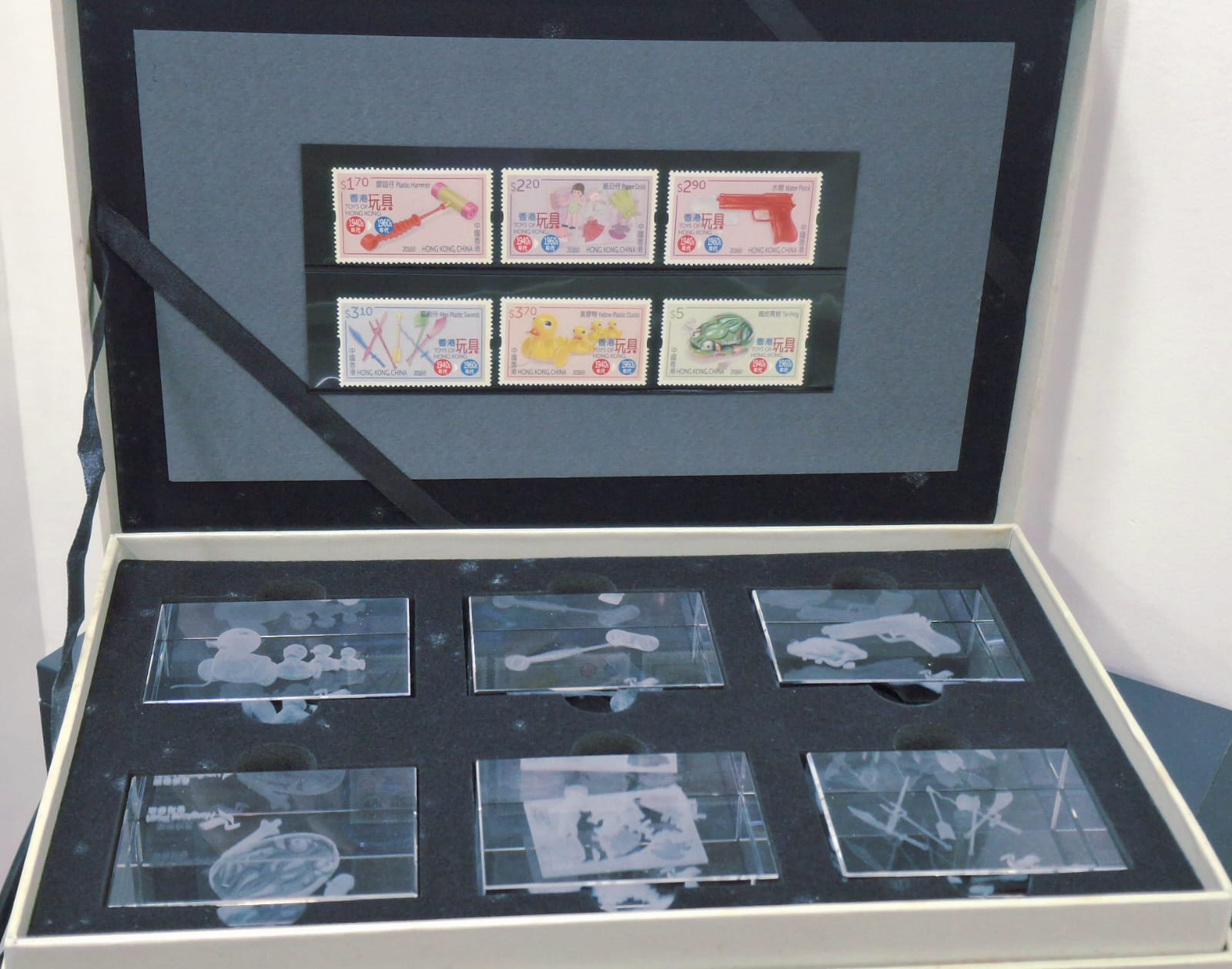 China HONG KONG 2016 2017 Crystal BOX Set + TOYS Stamp Very Beautiful Box
