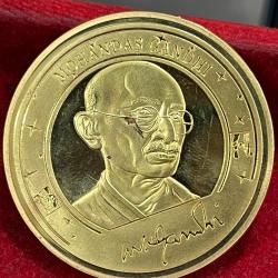 Mahatama Gandhi Greatest Lives in HI Story Big Size Medal with Capsul Rare Coin #N-502