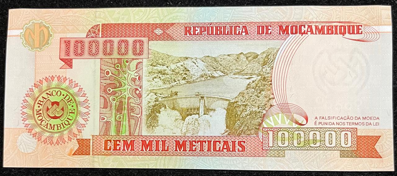 Mocambique 100000 CEM MIL Meticais UNC Bank Note