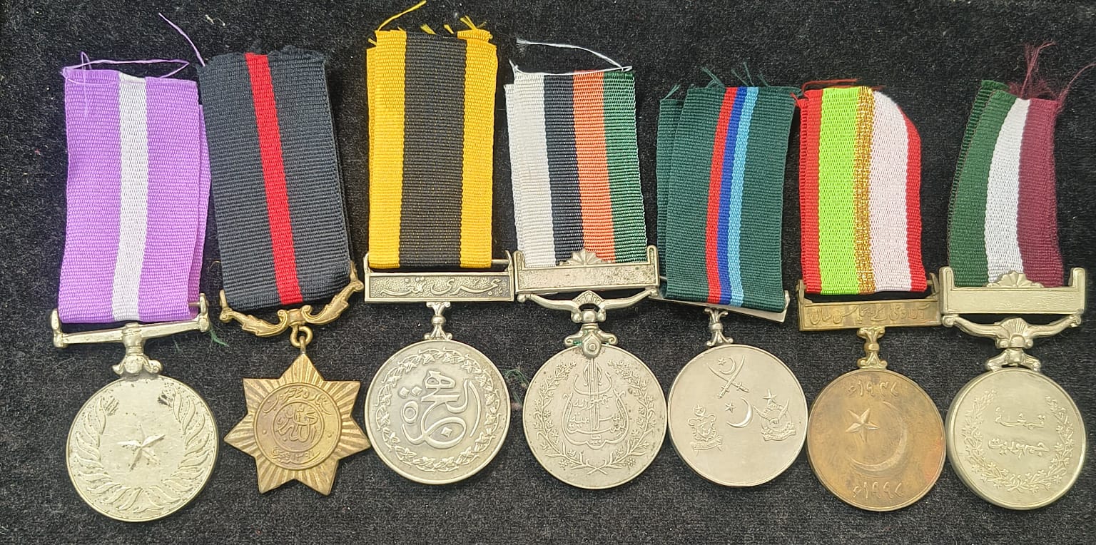 22 Different Pakistan British & Republic Medal Set