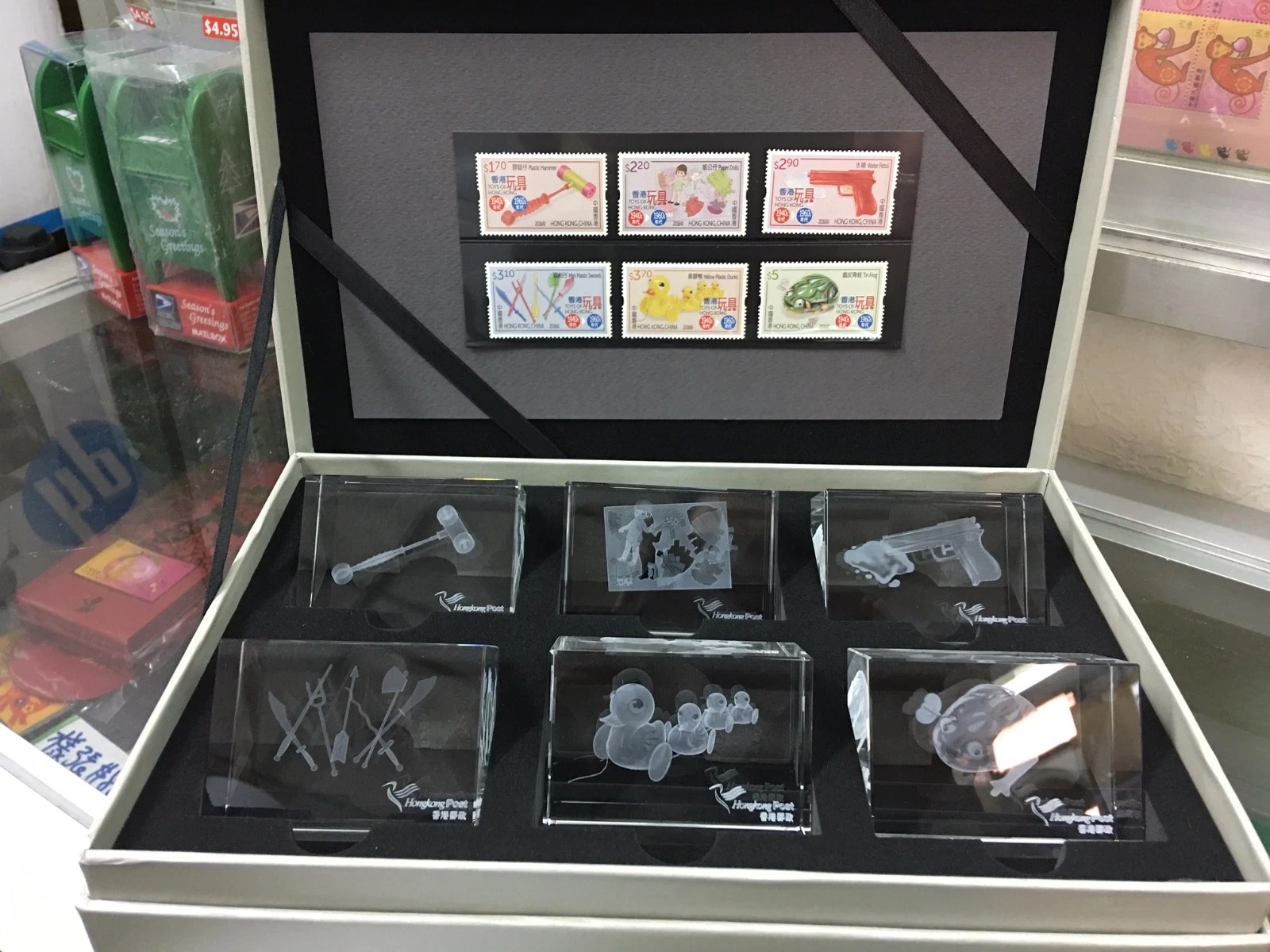China HONG KONG 2016 2017 Crystal BOX Set + TOYS Stamp Very Beautiful Box