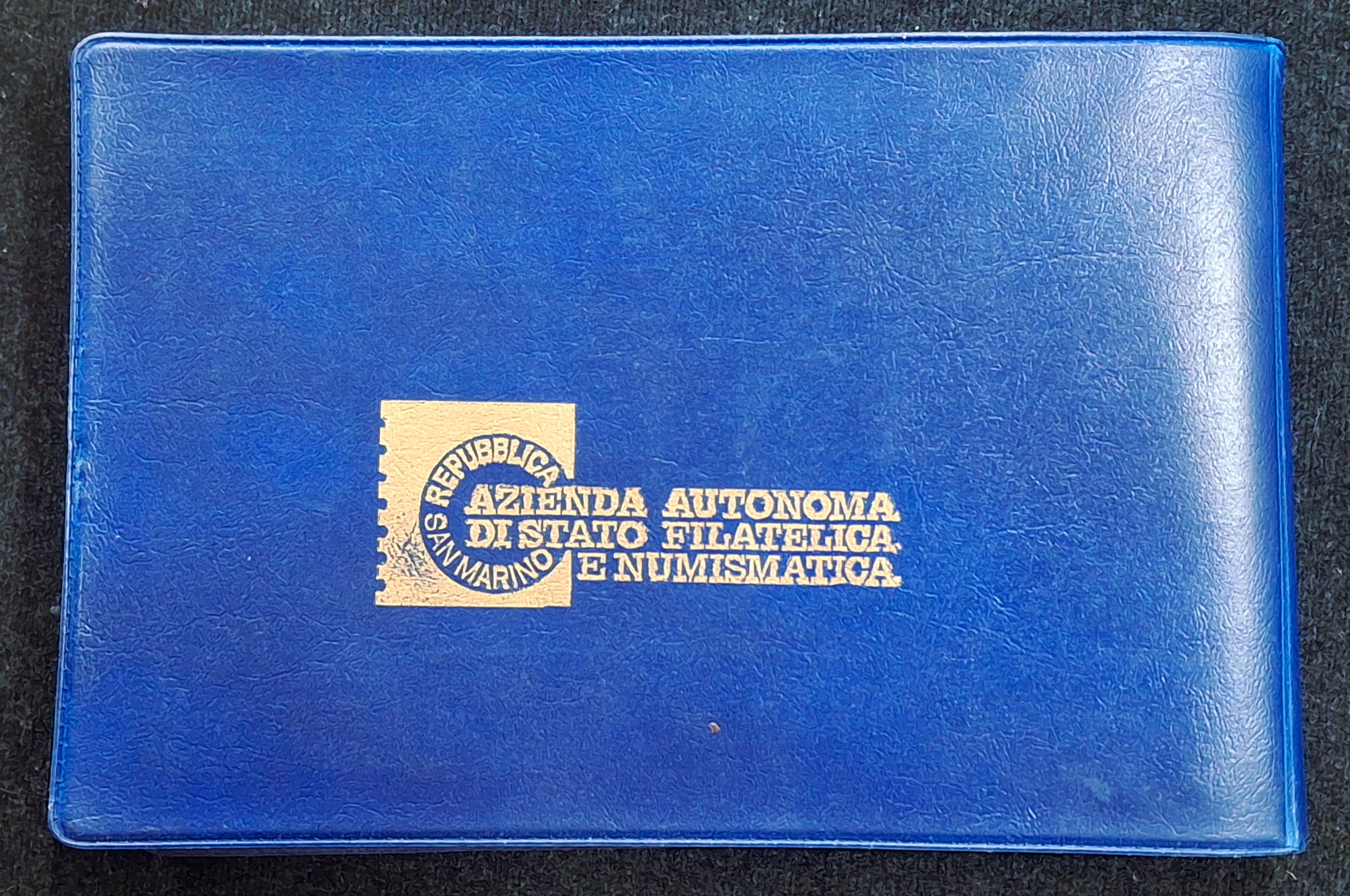 1989 Italy SAN Marino complete set 10 Coins UNC with silver in official folder silver coin weight Silver (.835) Weight 14.6 g