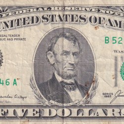 America 5 Dollars (Lincon) Rare Note # B-2