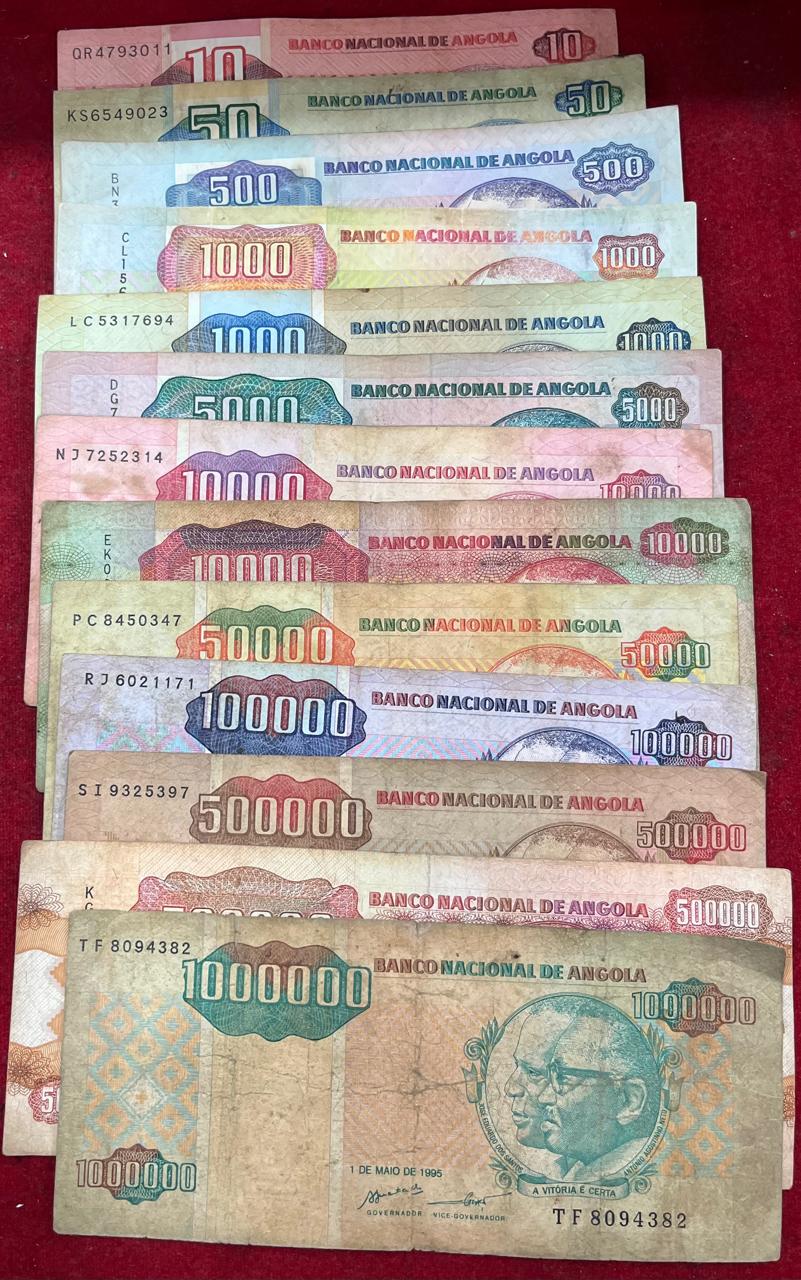Angola ( 13 PCS Different ) Old Issue Note Set