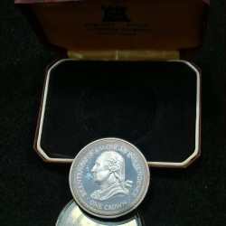 Isle of Man 1976 Rare 1 Crown - Elizabeth II Bicentenary of American Independence Composition Silver (.925) Weight 28.28 g Pobjoy Mint Beautiful BOX