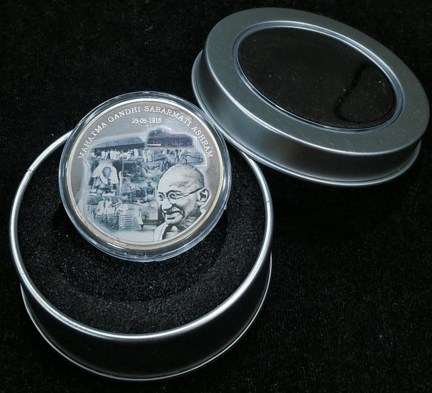 Mahatma Gandhi - establishment of sabarmati ashram 5th may (1915-2015) silver plated medallion with box & certificate