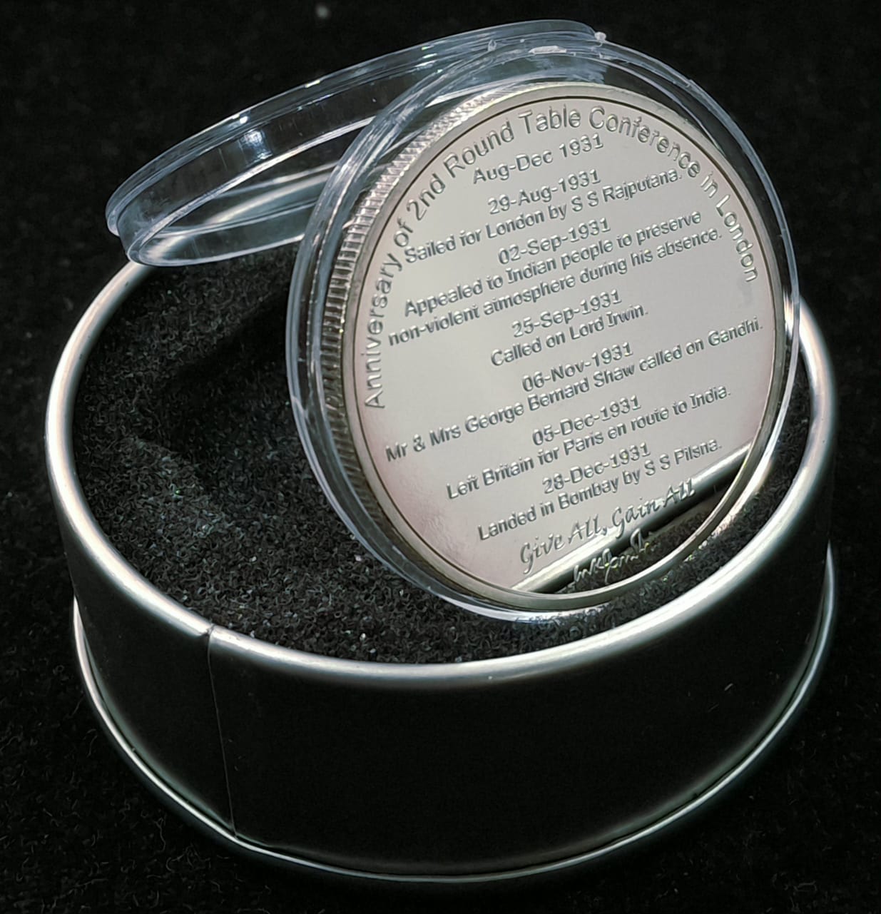Mahatma Gandhi - Anniversary of 2nd Round Table Conference In (1931-2015) Silver Plated Medallion With Box & Certificate