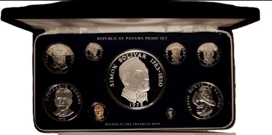 Franklin Mint Nine Proof Coin Set Silver Content 191.44 Grams Panama 1975