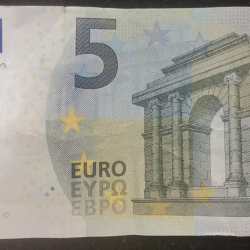 European 5 Euro Rare Bank Note #B-2