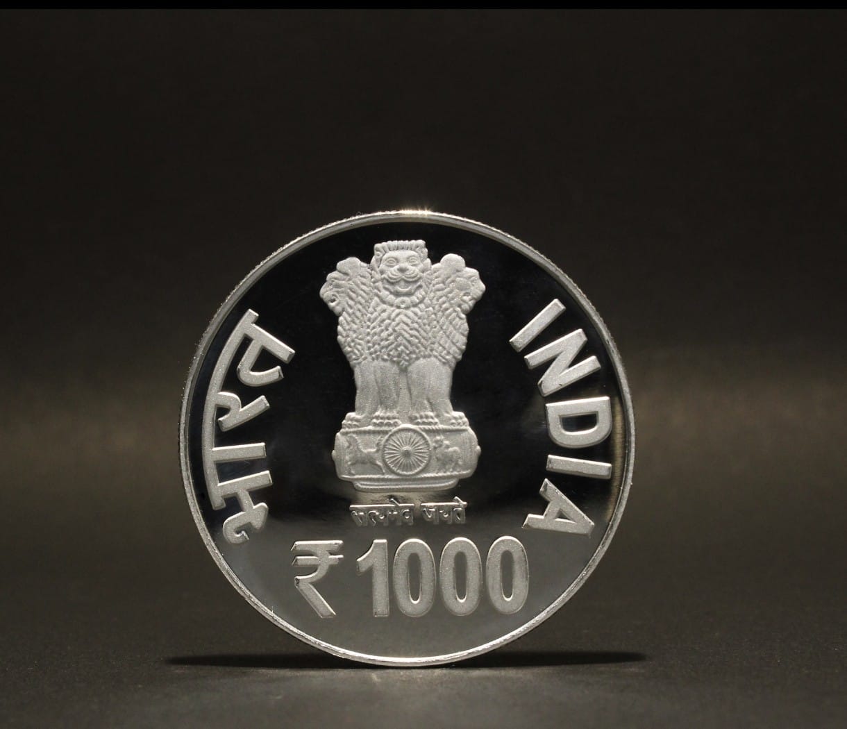 Khartargachha Millennium Founder : Jainacharya Shri Jineshwar SURI - 2023 Rare (40 GR. Silver) Wooden Proof Set