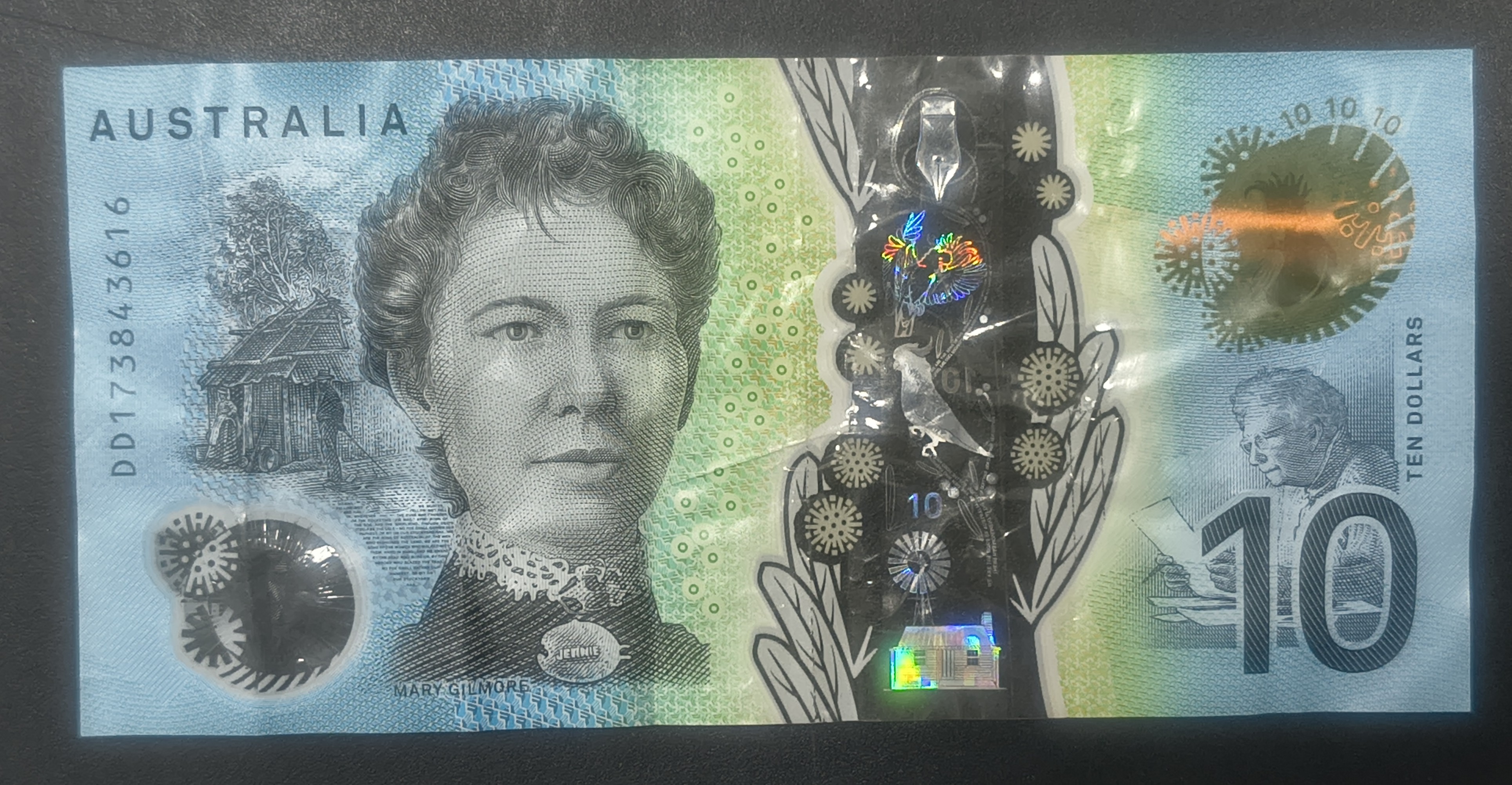 Australia 10 Dollars polymer Rare World Note #B2