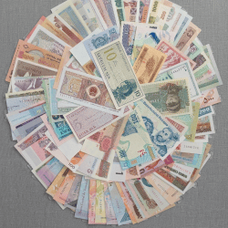 100 Different Foreign Rare GEM UNC Note😍