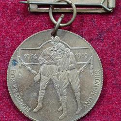 British - India (Freedom and Honour of King) George V (1914-1919) GEM UNC Medal With Clip#E-71
