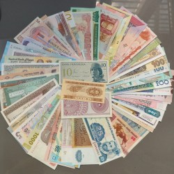 50 Different Foreign Gem Unc Note