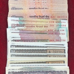 154 Note Signature Set 10 Rupees UNC { SEE Description } β£