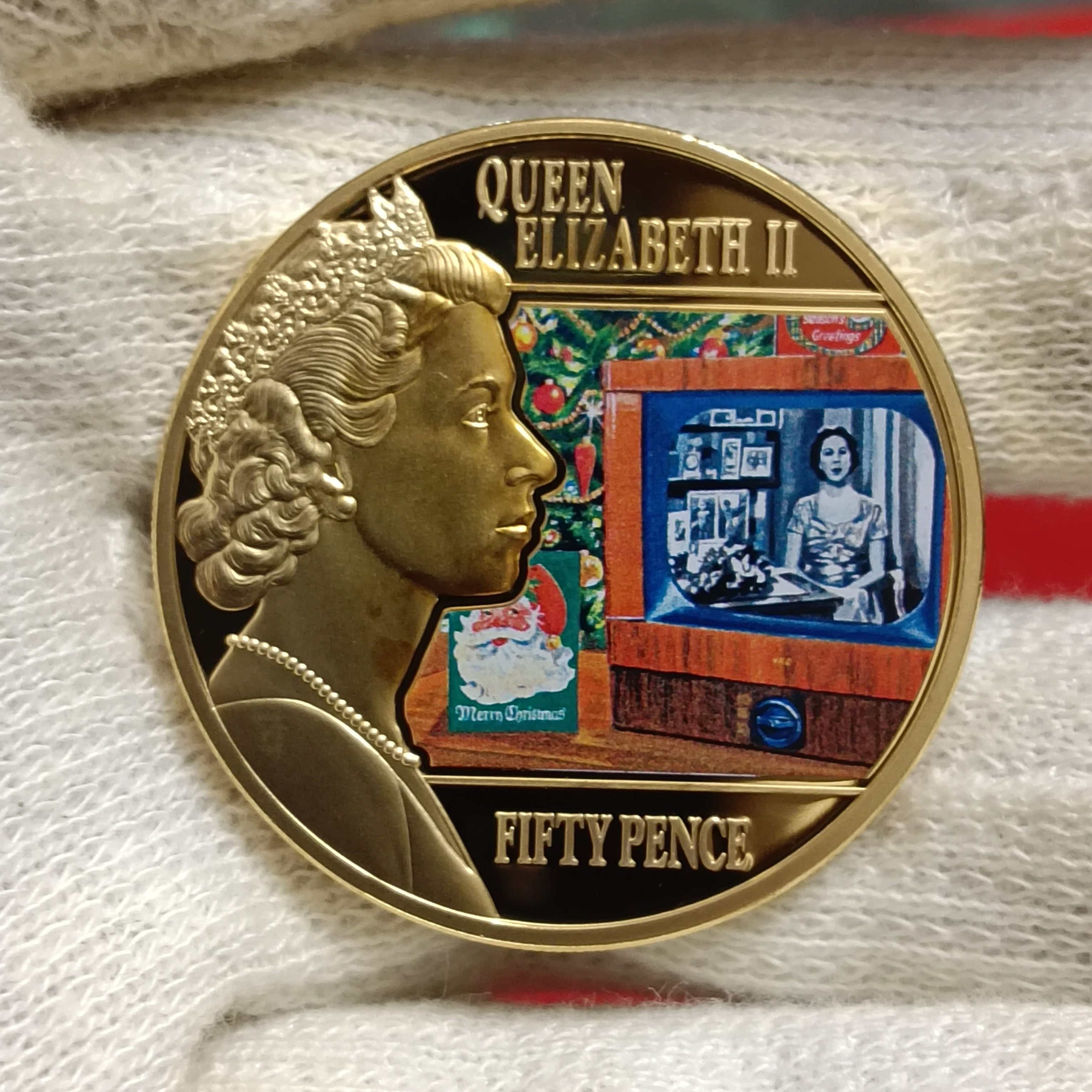 2014 Guernsey Gold Plated 50 pence commemorative Proof coin the "Reflections of a Reign" the Queen's Speech