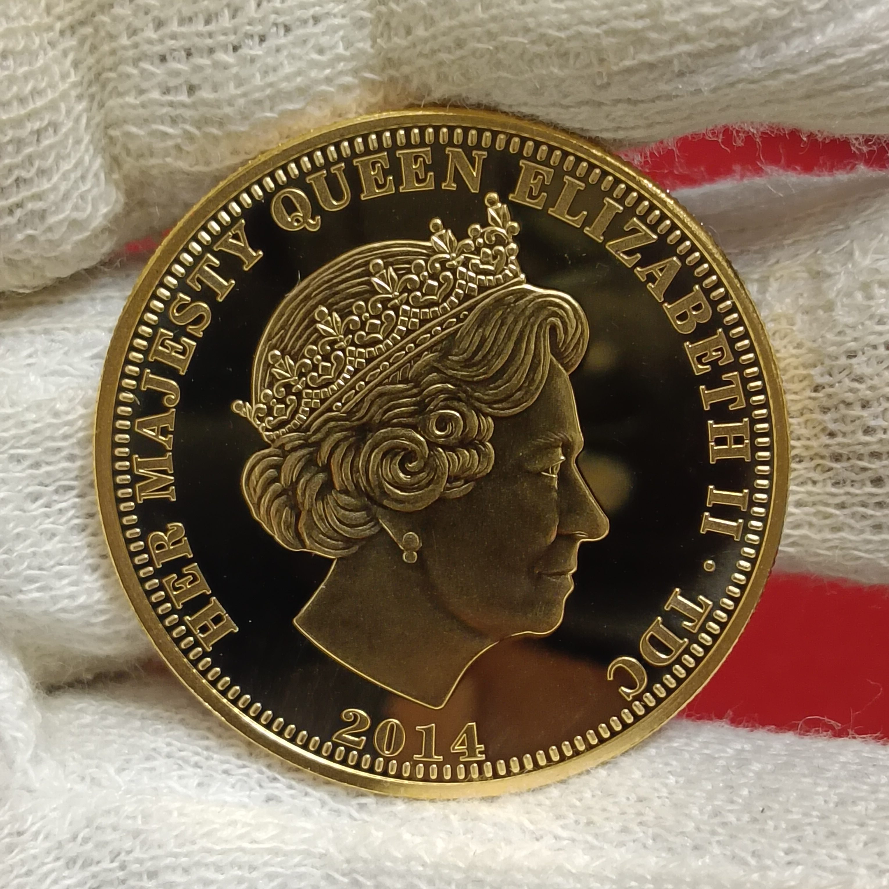 2014 Five Pounds Gold Plated commemorative Proof coinTristan da Cunha (British Overseas Territory marking the Centenary of World War One