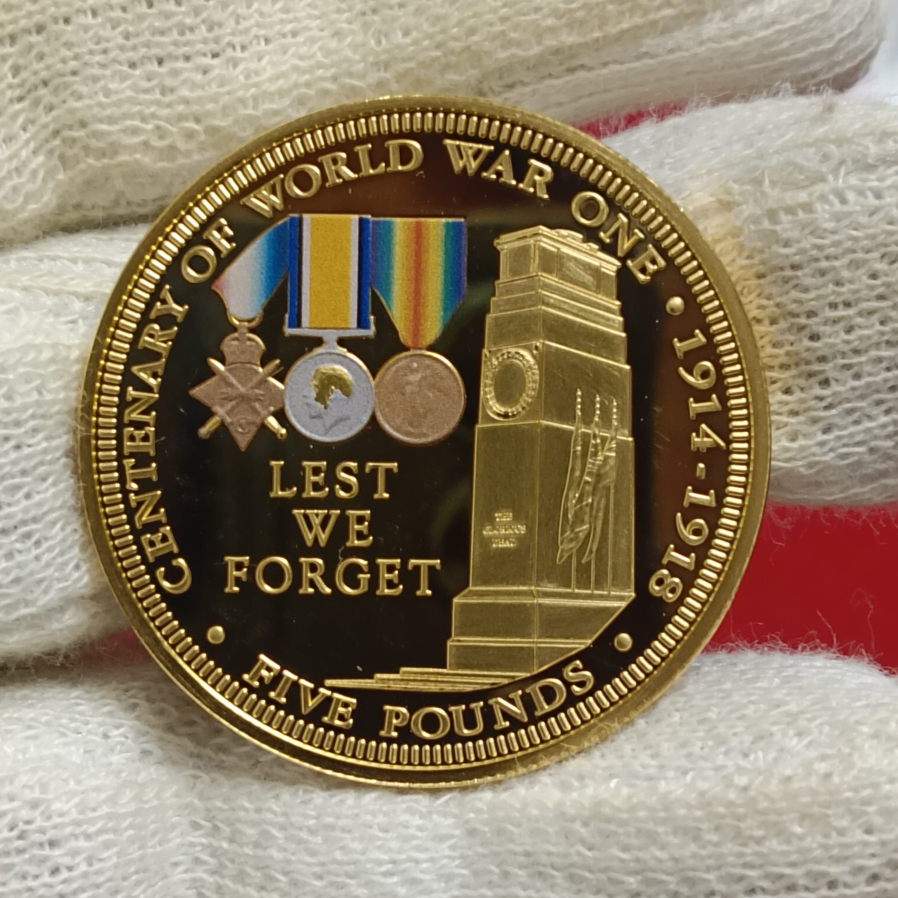 2014 Five Pounds Gold Plated commemorative Proof coinTristan da Cunha (British Overseas Territory marking the Centenary of World War One