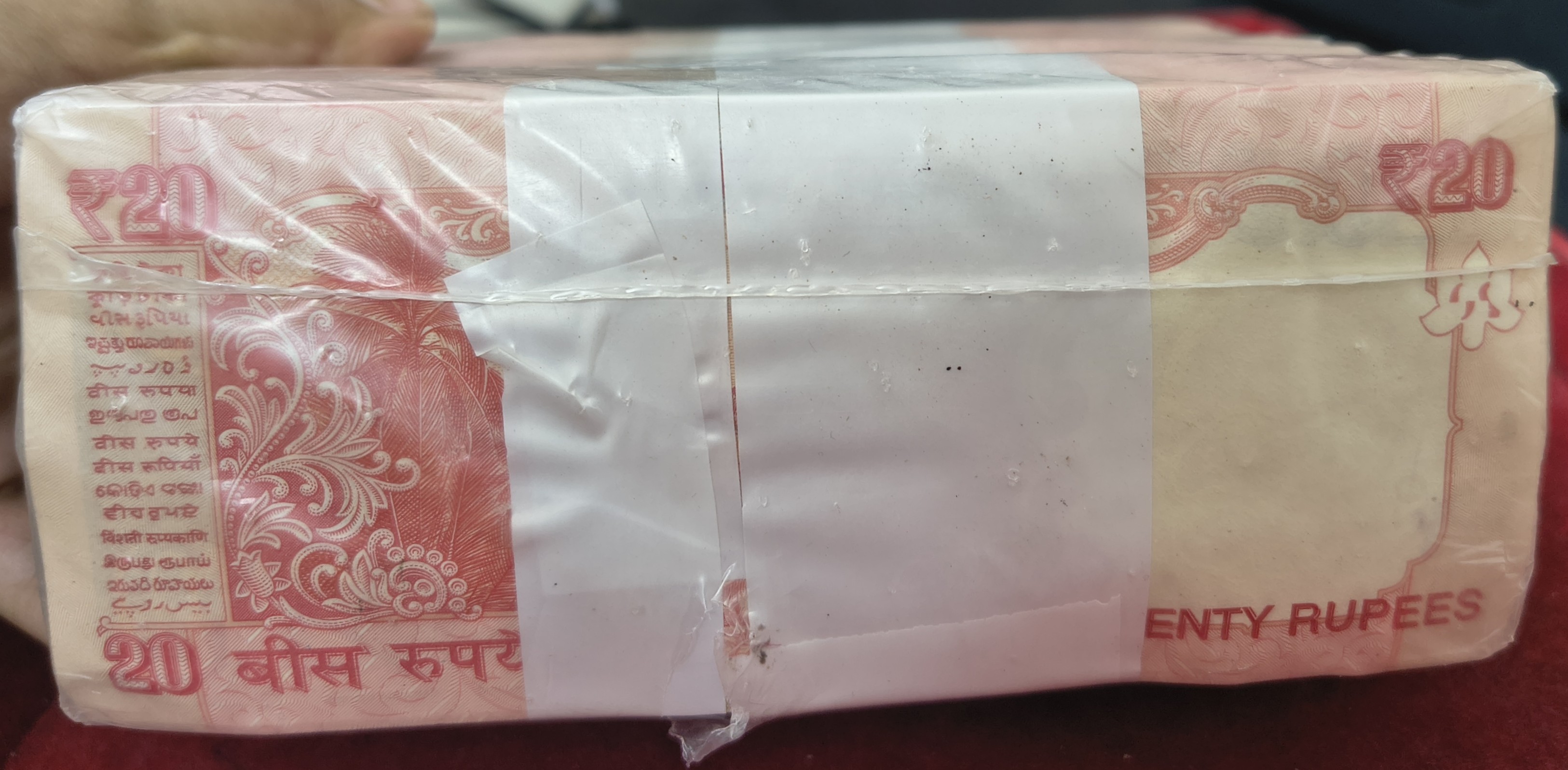 20 Rupees old issue mint sealed pack Governor D.Subbarao (R Insert 2013) Rim very rare extremely Rare pack Rim