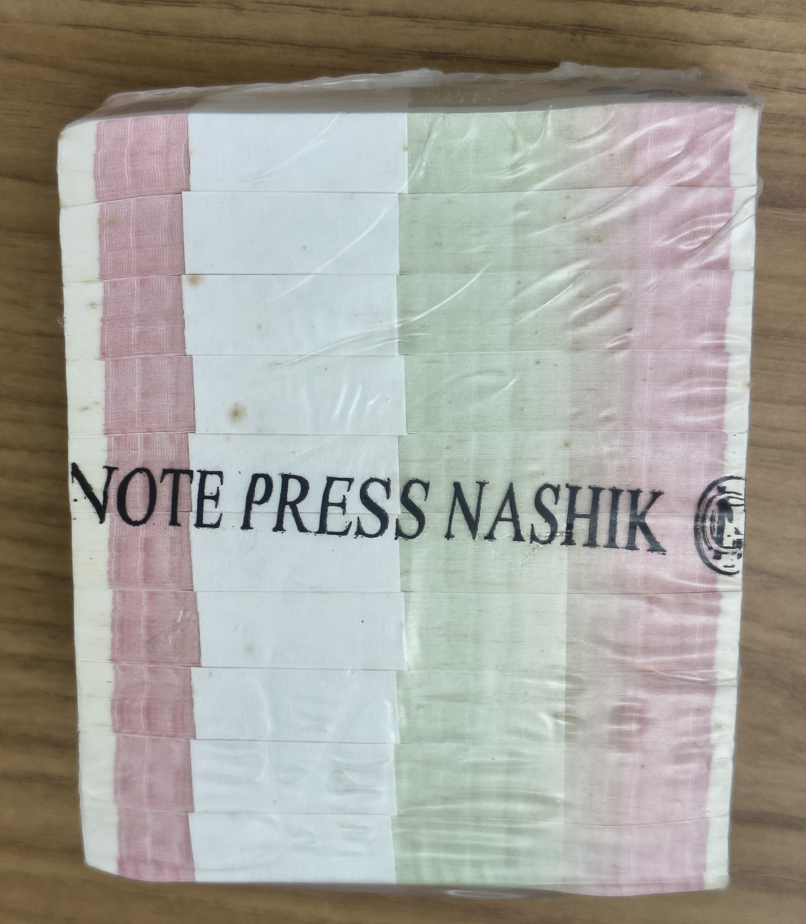 1 Rupee 2015 mint sealed pack Governor Rajiv Mehrishi (L Insert ) Rim very rare Extremely Rare pack Rim
