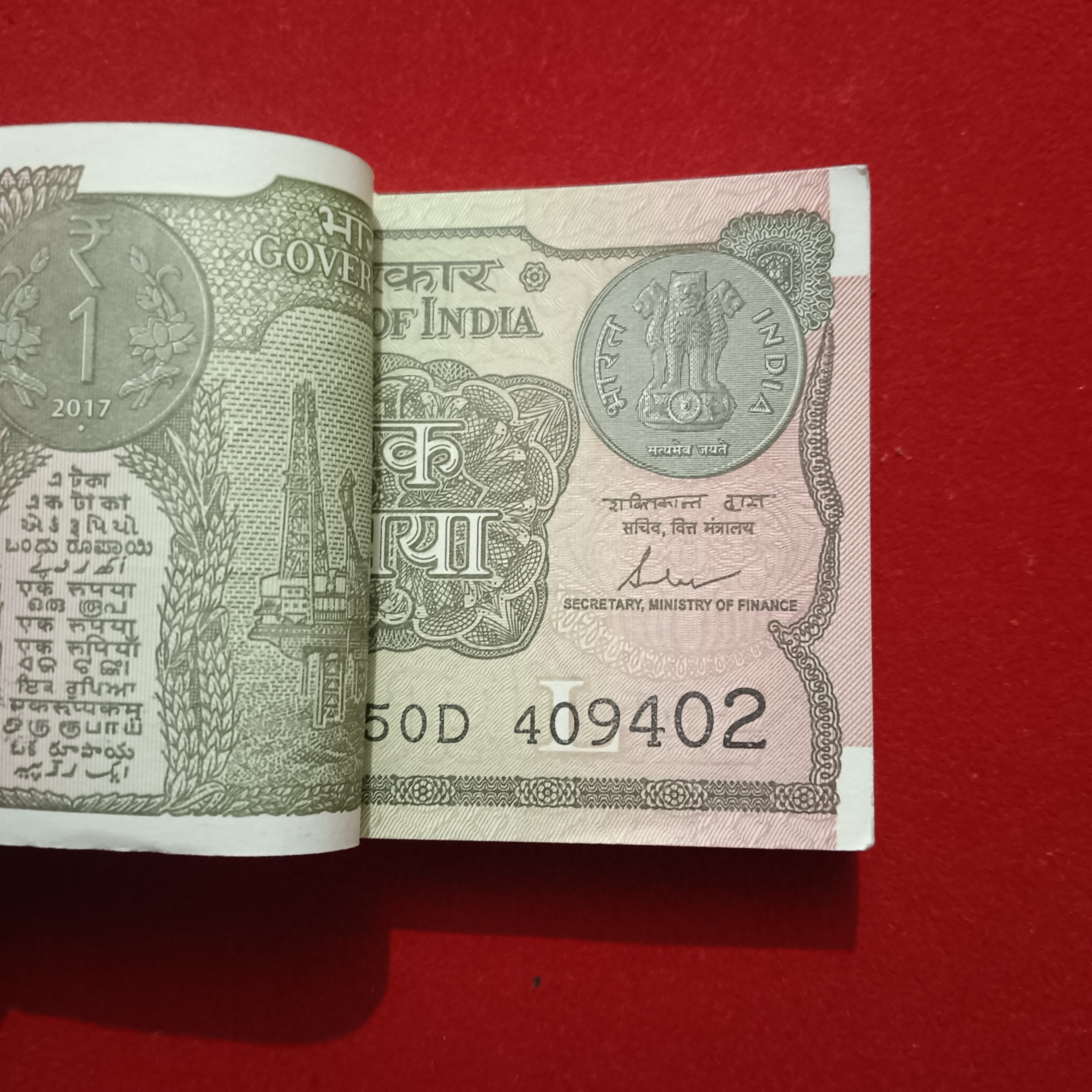 One Rs Full Bundle Finance Minister Shakti kant Das Year 2017 Gem Unc Condition 409401