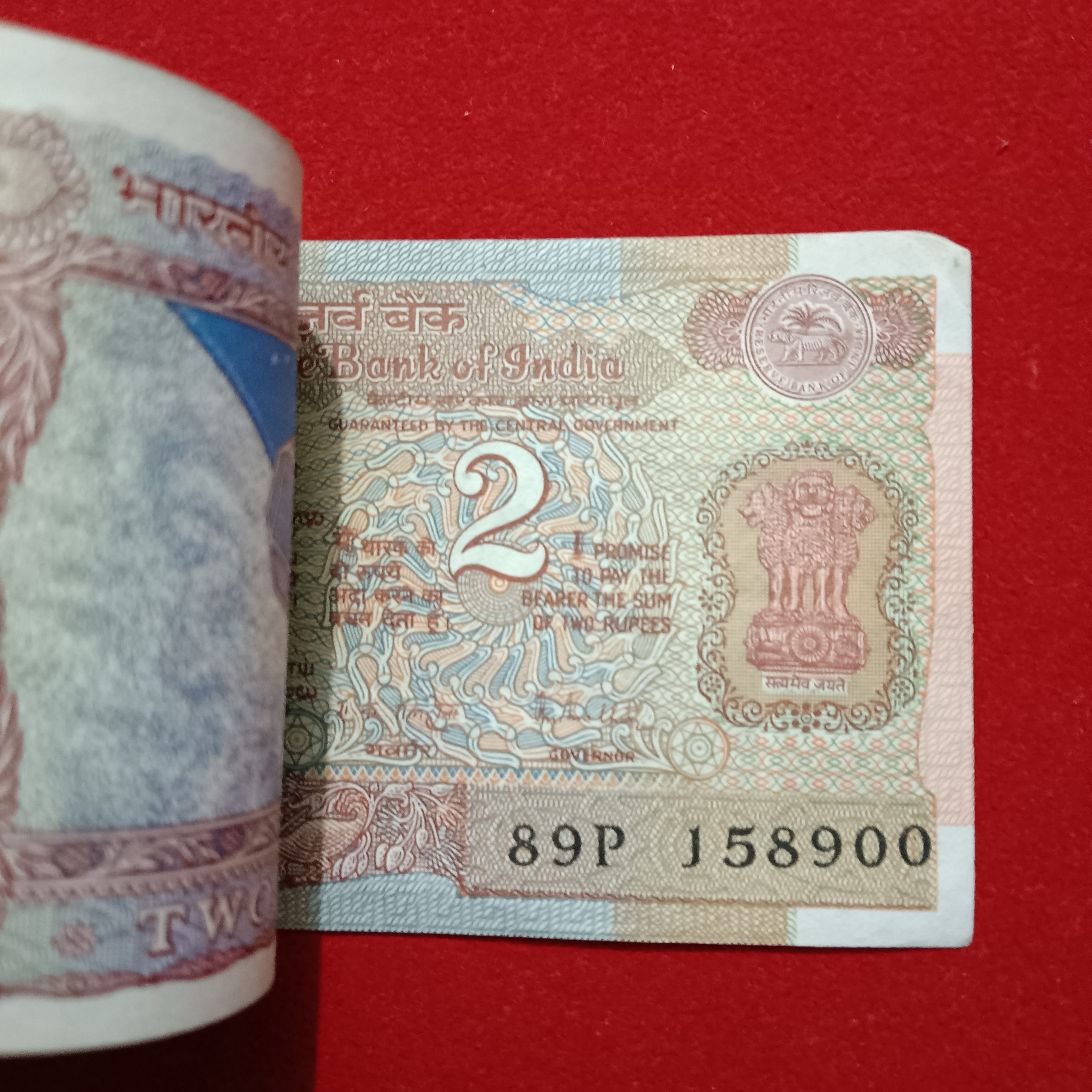 Two Rs Satalite 70 Serial Notes Bundle Governor RN Malhotra Unc Condition Republic of India 158831