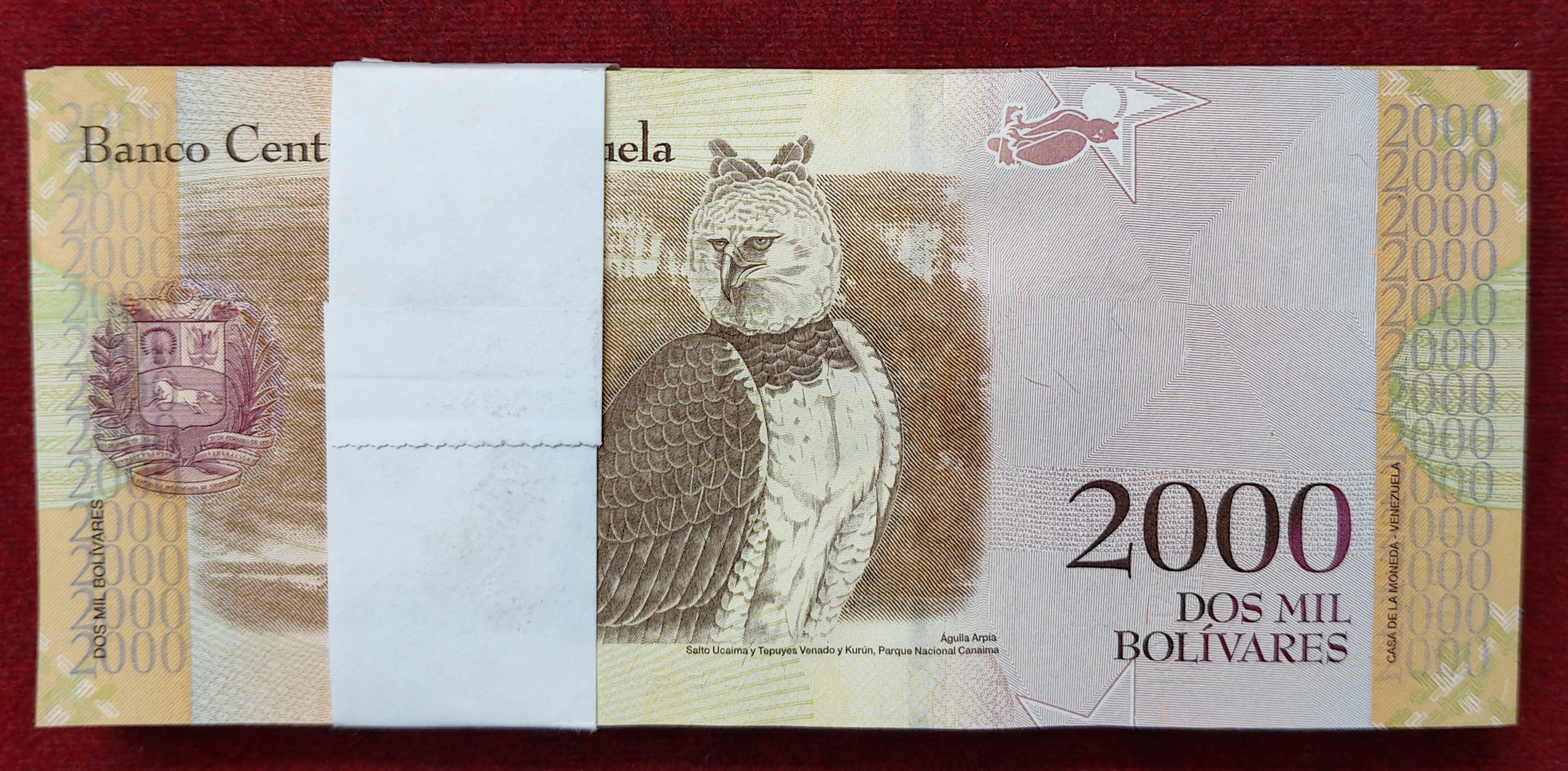 Venezuela 2000 Bolivares Rare GEM UNC Serial Packet with Fancy Number Ending 786