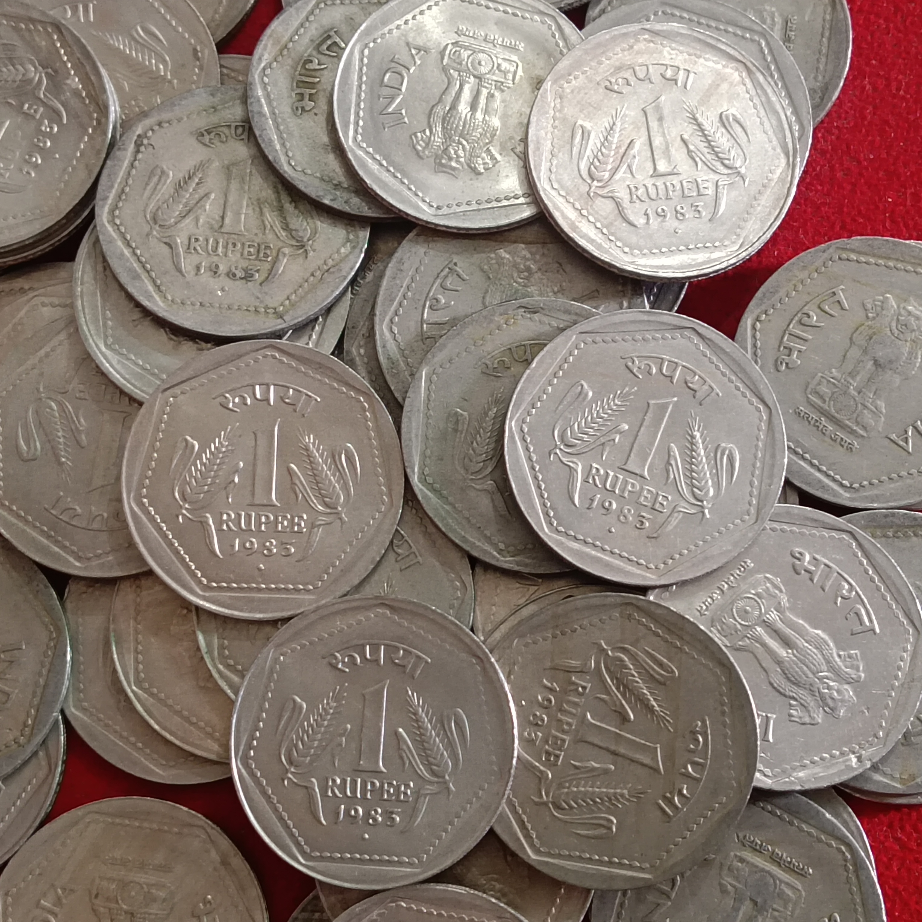 One Rupee Scare Coin 1983 Year Bombay Mint 10 Pcs Given Republic of India