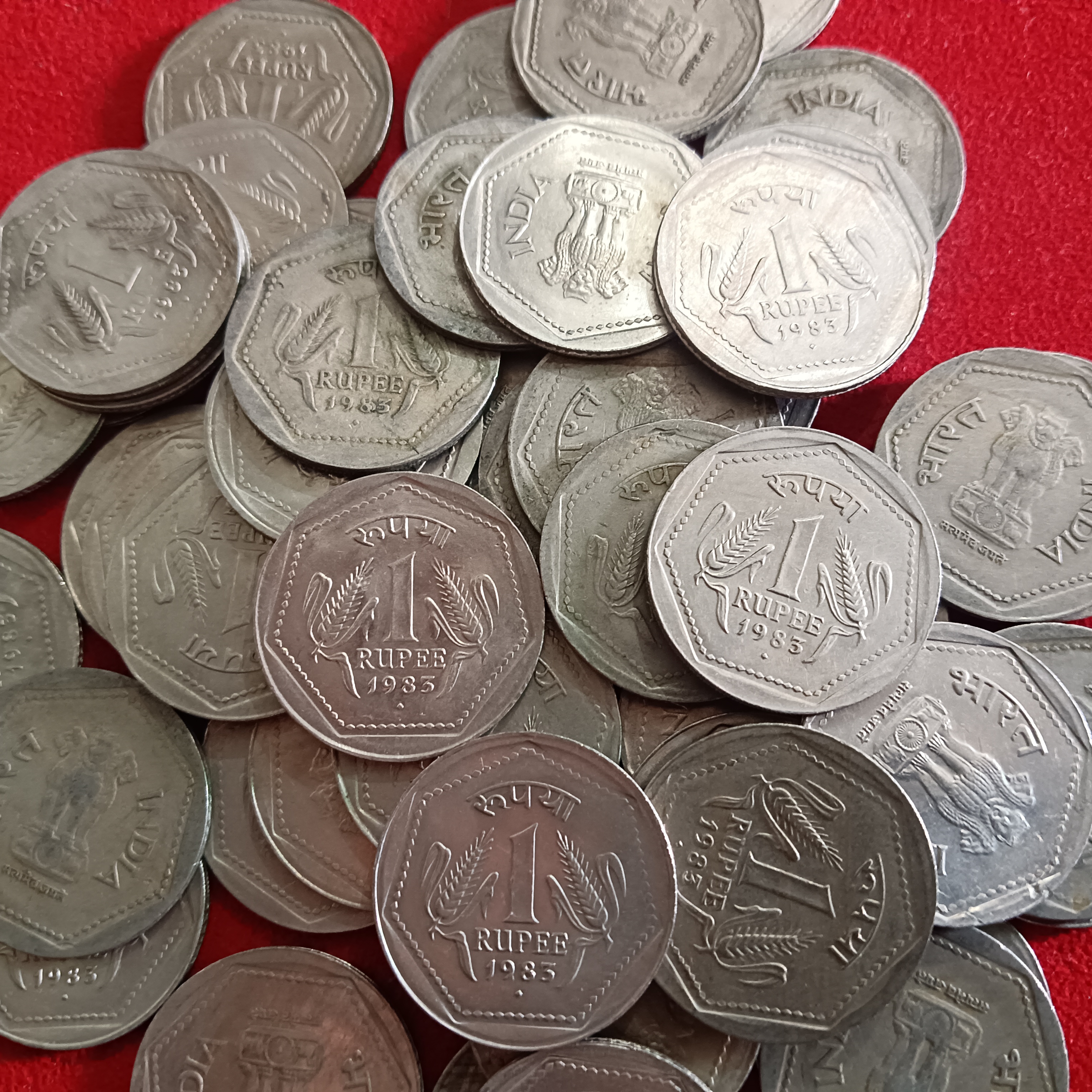 One Rupee Scare Coin 1983 Year Bombay Mint 10 Pcs Given Republic of India